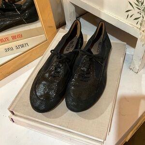 SESTO MEUCCI "Brianna" Metallic Leather Lace Up Sneaker Size 10